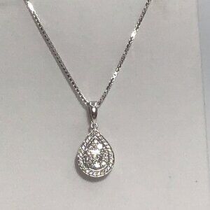 14K White Gold Diamond Pendant And Box Chain 3.6 Grams 18”